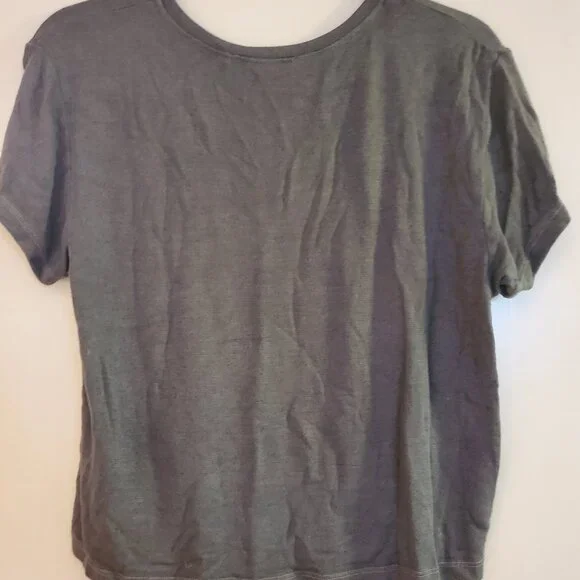 crop, graphic tee, wings - Picture 4 of 5